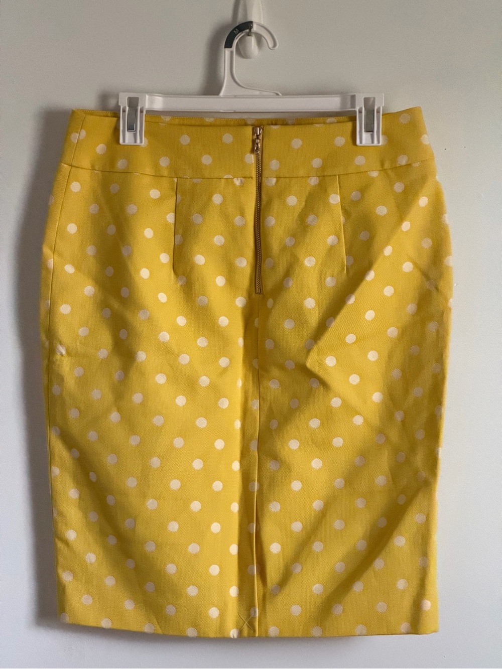 Ann Taylor Yellow and White Polka Dot Pencil Skirt - Picture 2 of 3